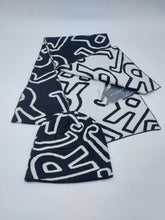 John Richmond Completo Uomo Sciarpa E Cappello Con Lettere J ed R Vuote