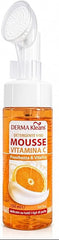 Derma Kleans Mousse Vitamina C Detergente Viso con Spazzola in Silicone – Mousse Detergente Idratante e Illuminante, Pulizia Profonda Delicata per Tutti i Tipi di Pelle - da 150ml