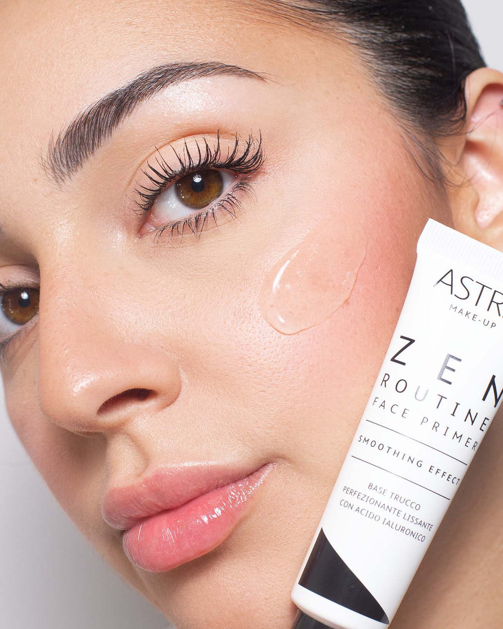 ASTRA - ZEN ROUTINE MAKE UP SMOOTING EFFECT - BASE TRUCCO CON ACIDO IALURONICO 30ML