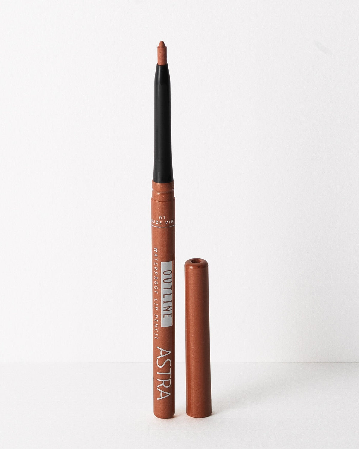 Astra OUTLINE WATERPROOF LIP PENCIL - Matita Labbra Retraibile Resistente all'Acqua n. 01 nude vibe