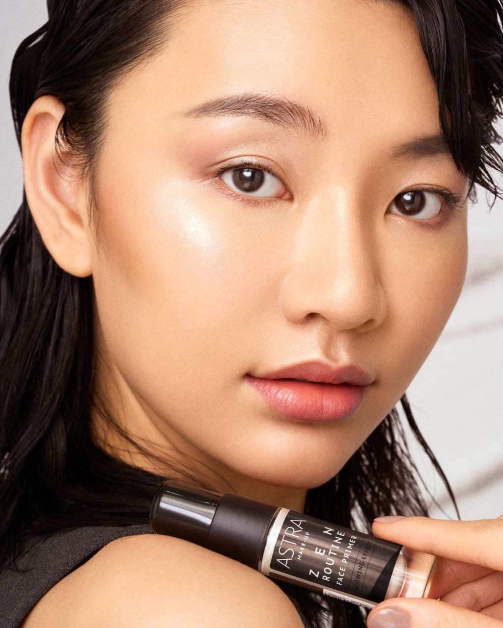 ASTRA - ZEN ROUTINE FACE PRIMER GLOWING EFFECT Primer Illuminante